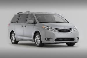 Toyota Sienna XLE 2010 года